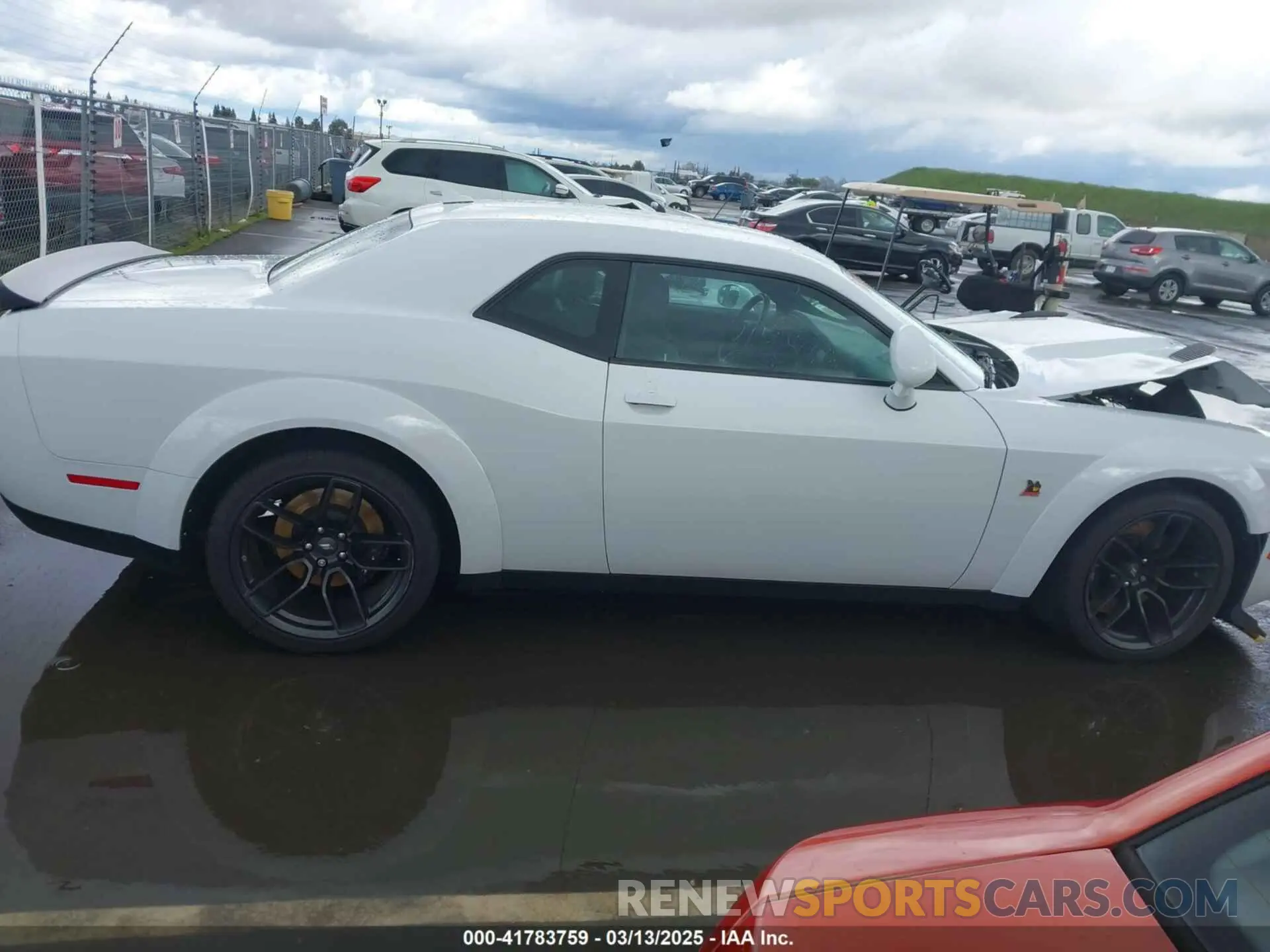 14 Photograph of a damaged car 2C3CDZFJ8NH247571 DODGE CHALLENGER 2022