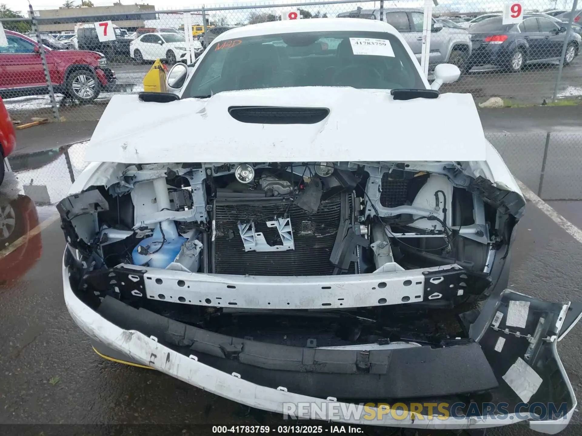 6 Photograph of a damaged car 2C3CDZFJ8NH247571 DODGE CHALLENGER 2022