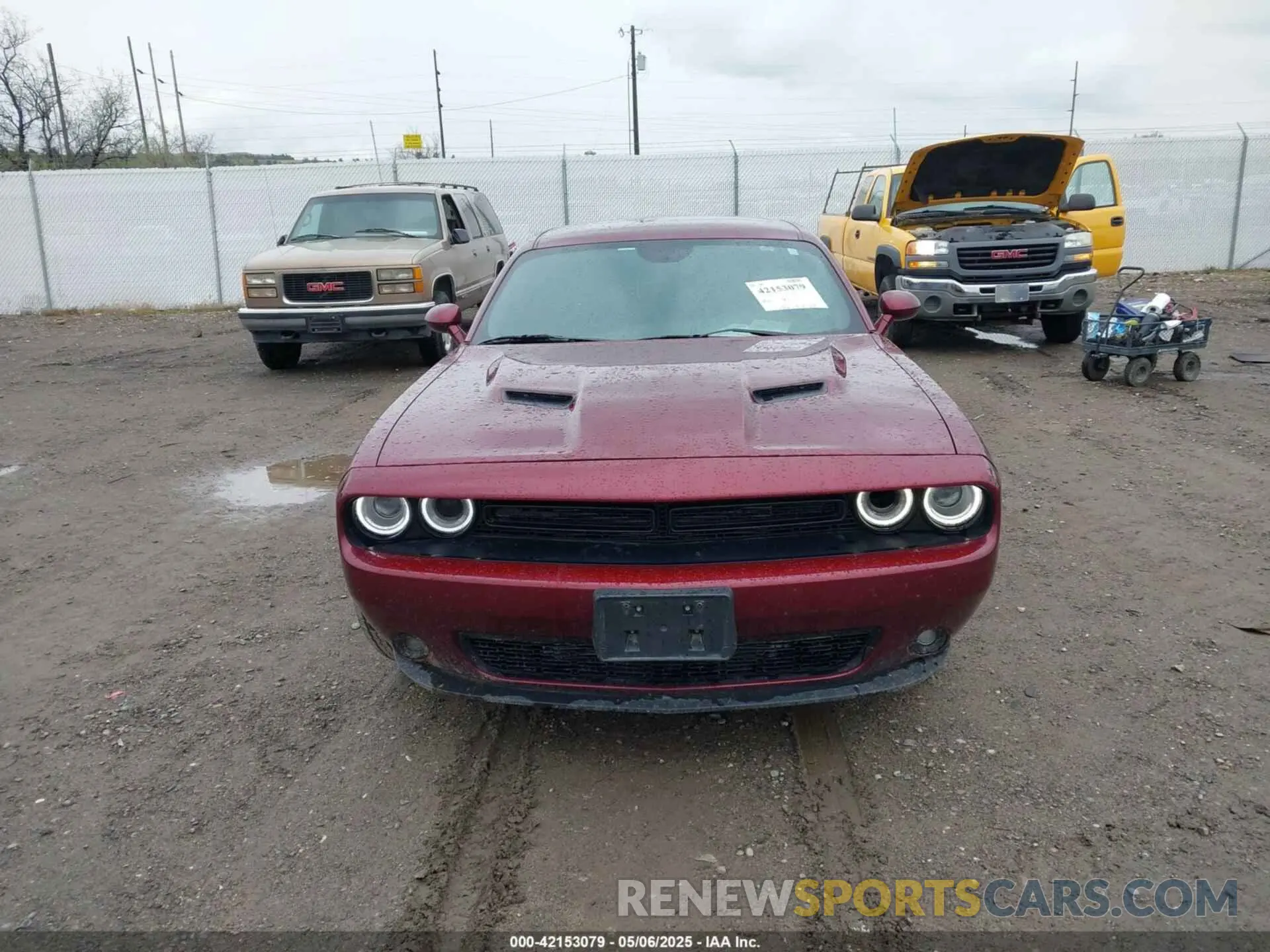 12 Photograph of a damaged car 2C3CDZGG4NH172239 DODGE CHALLENGER 2022