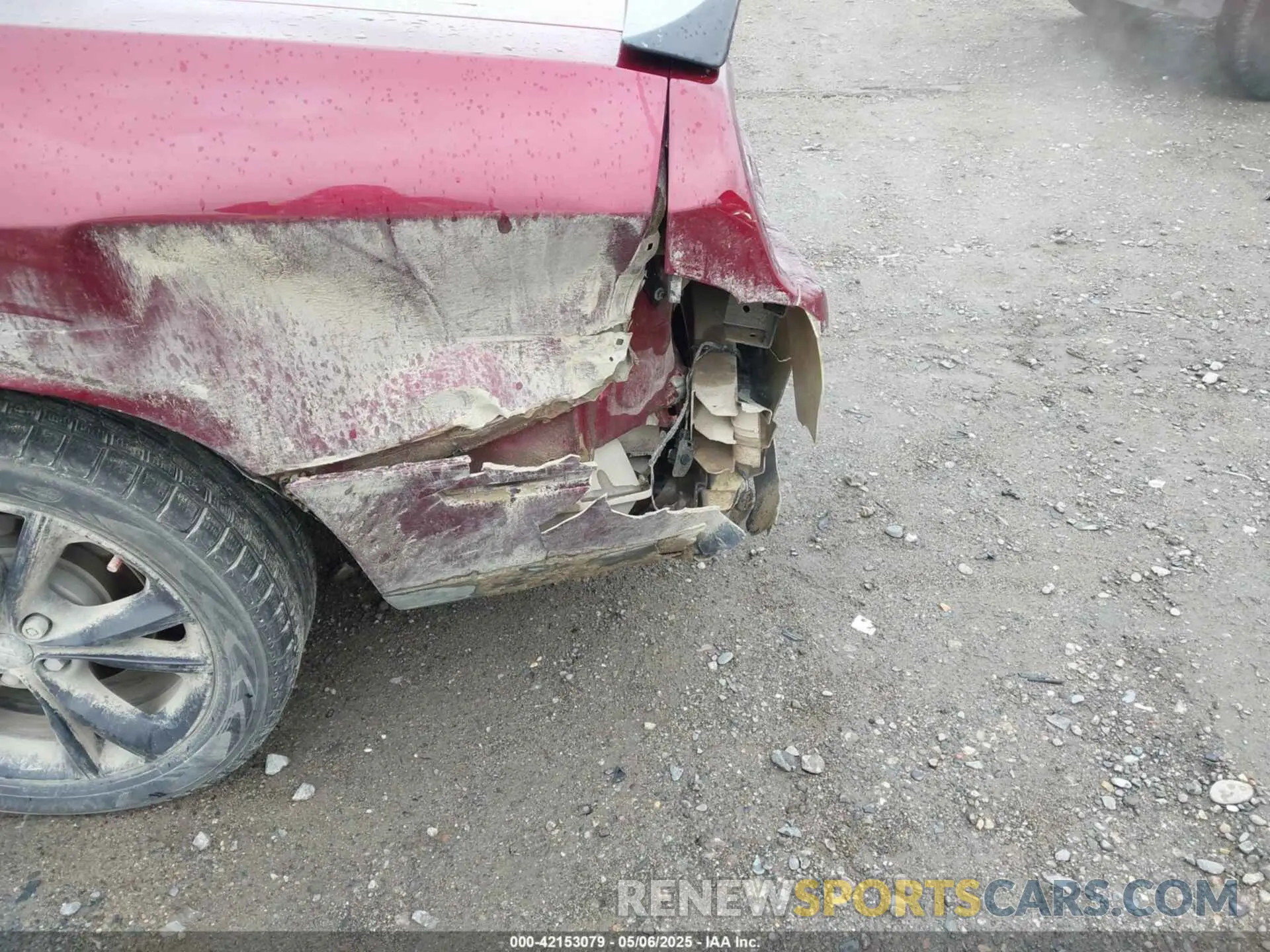 6 Photograph of a damaged car 2C3CDZGG4NH172239 DODGE CHALLENGER 2022