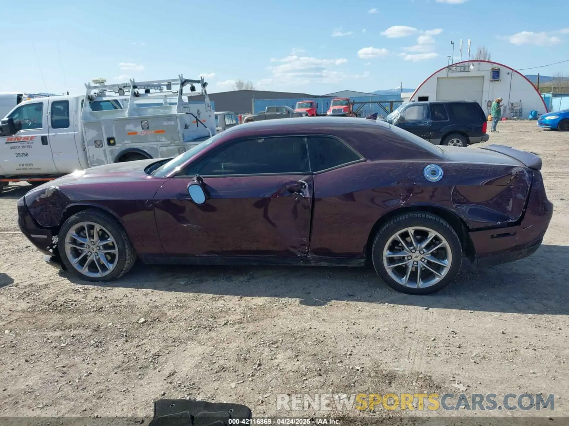 15 Photograph of a damaged car 2C3CDZGG7NH234412 DODGE CHALLENGER 2022