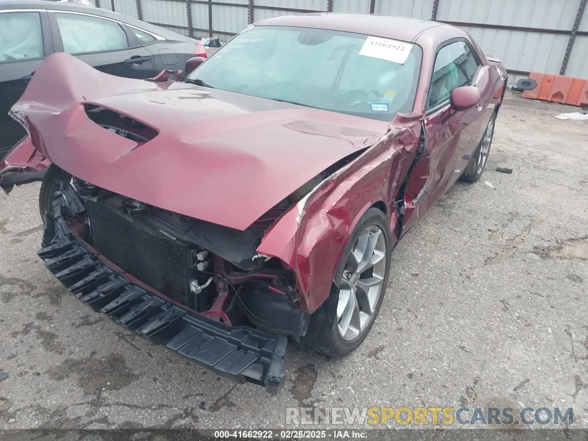 2 Photograph of a damaged car 2C3CDZJG0NH123550 DODGE CHALLENGER 2022