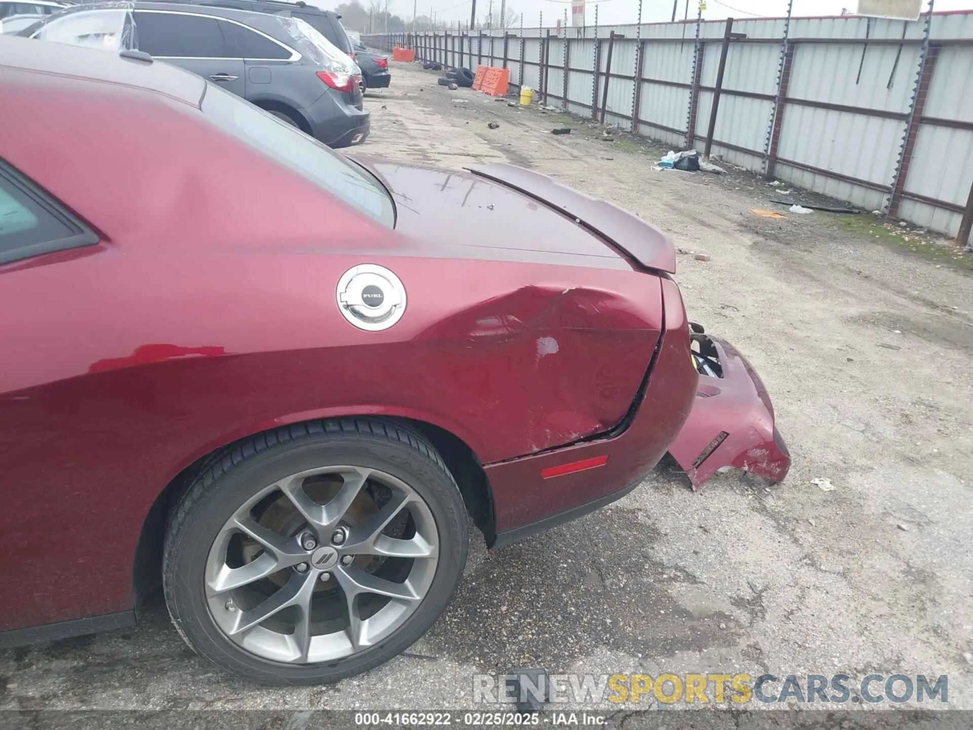 6 Photograph of a damaged car 2C3CDZJG0NH123550 DODGE CHALLENGER 2022
