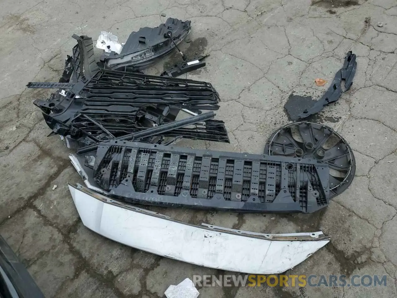 12 Photograph of a damaged car 2C3CDZJG0NH156113 DODGE CHALLENGER 2022