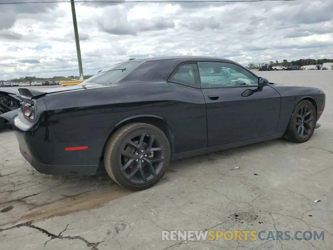 3 Photograph of a damaged car 2C3CDZJG0NH156113 DODGE CHALLENGER 2022