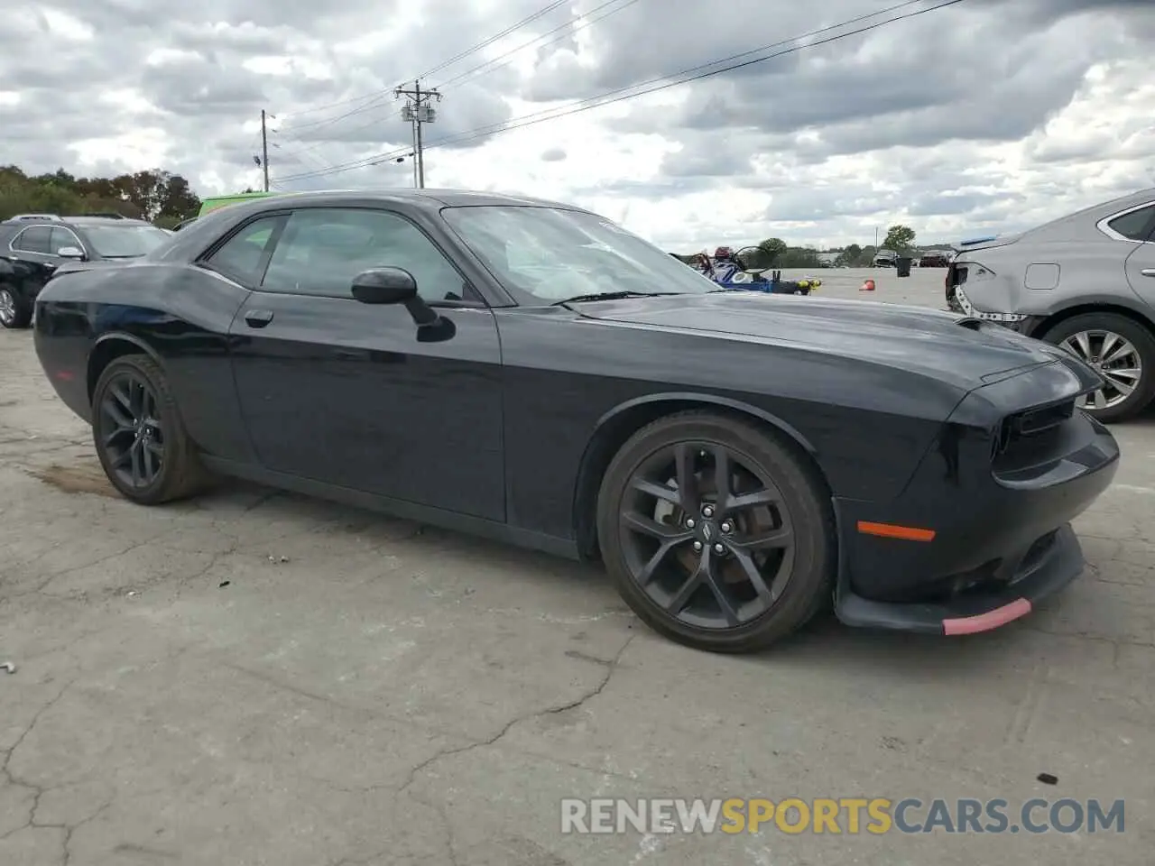 4 Photograph of a damaged car 2C3CDZJG0NH156113 DODGE CHALLENGER 2022