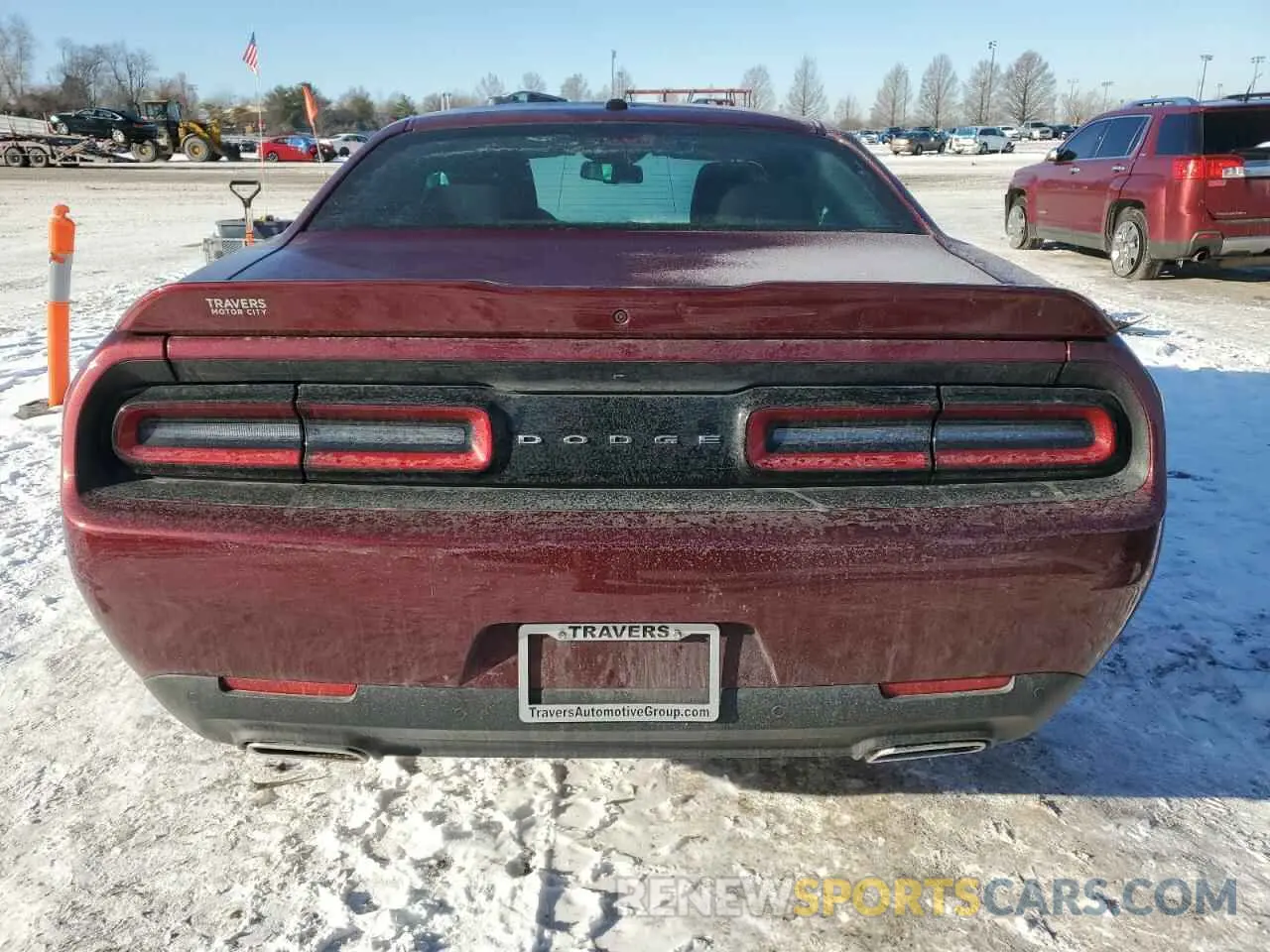 6 Photograph of a damaged car 2C3CDZJG0NH215175 DODGE CHALLENGER 2022