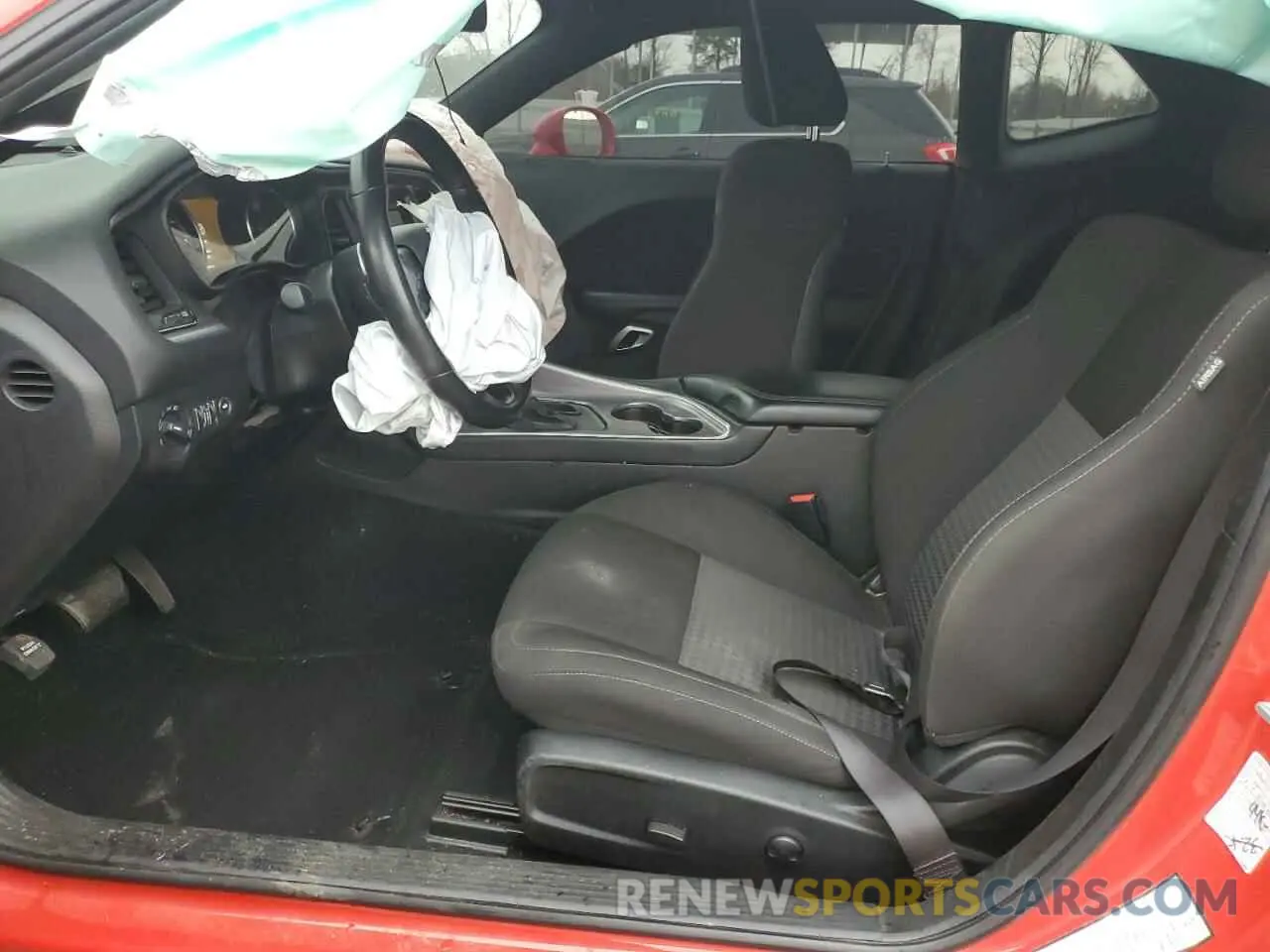 7 Photograph of a damaged car 2C3CDZJG0NH233725 DODGE CHALLENGER 2022