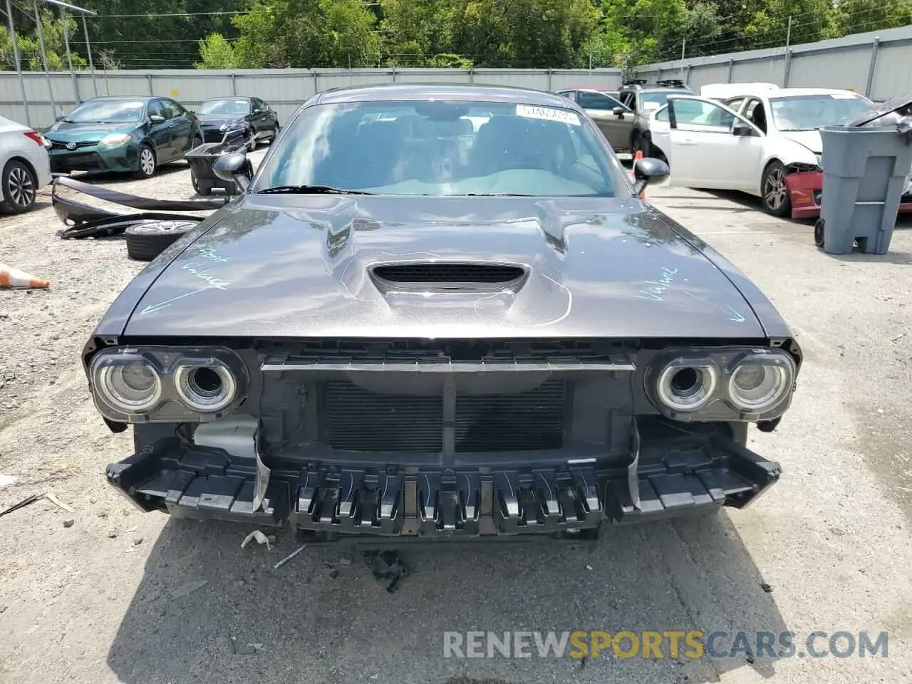 5 Photograph of a damaged car 2C3CDZJG0NH260245 DODGE CHALLENGER 2022