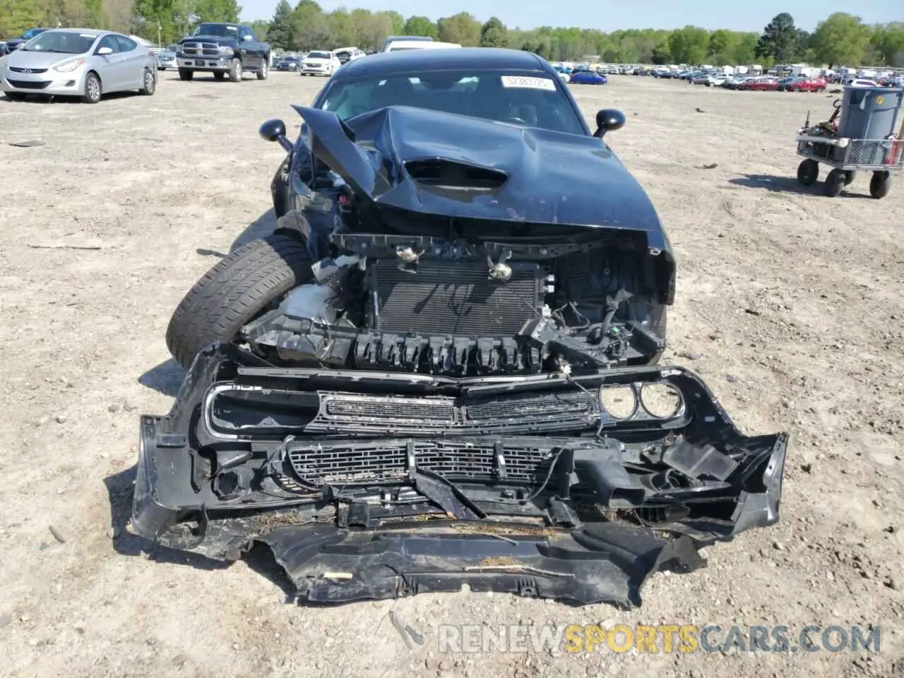 5 Photograph of a damaged car 2C3CDZJG1NH128000 DODGE CHALLENGER 2022