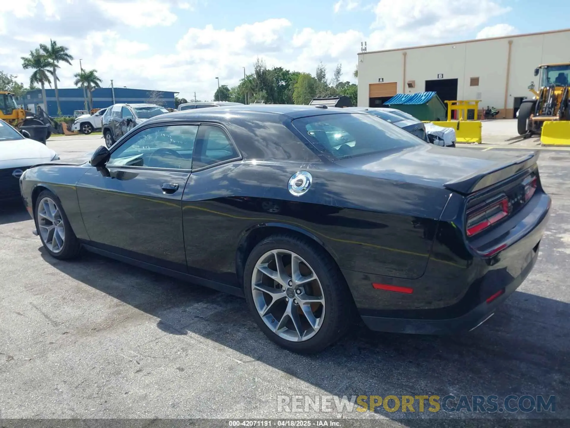 3 Photograph of a damaged car 2C3CDZJG1NH237606 DODGE CHALLENGER 2022