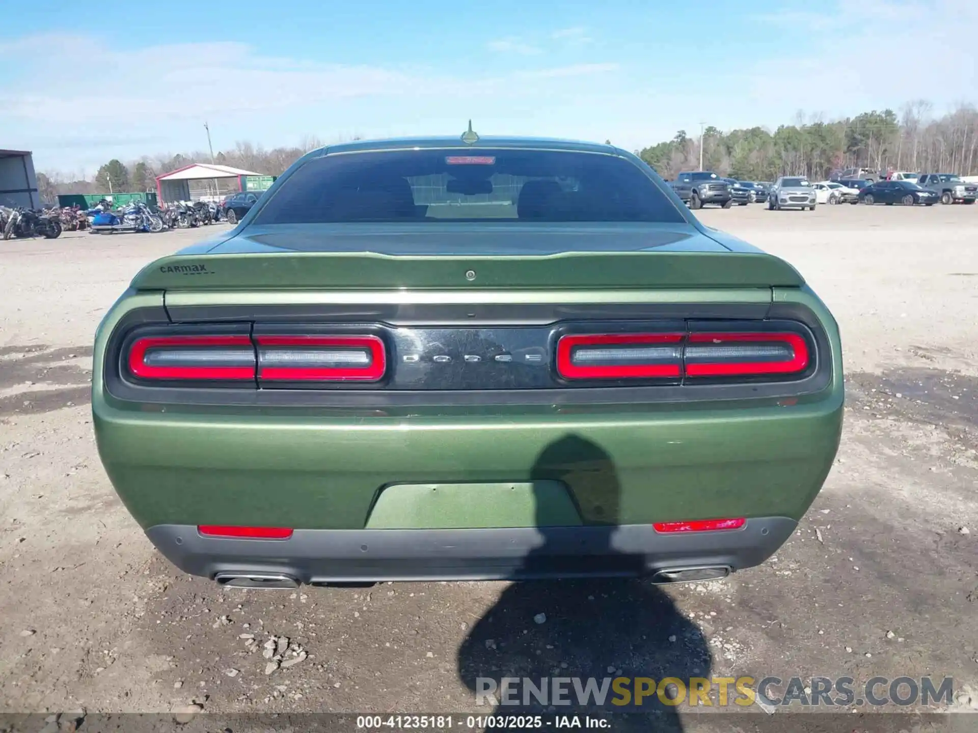 16 Photograph of a damaged car 2C3CDZJG2NH249490 DODGE CHALLENGER 2022