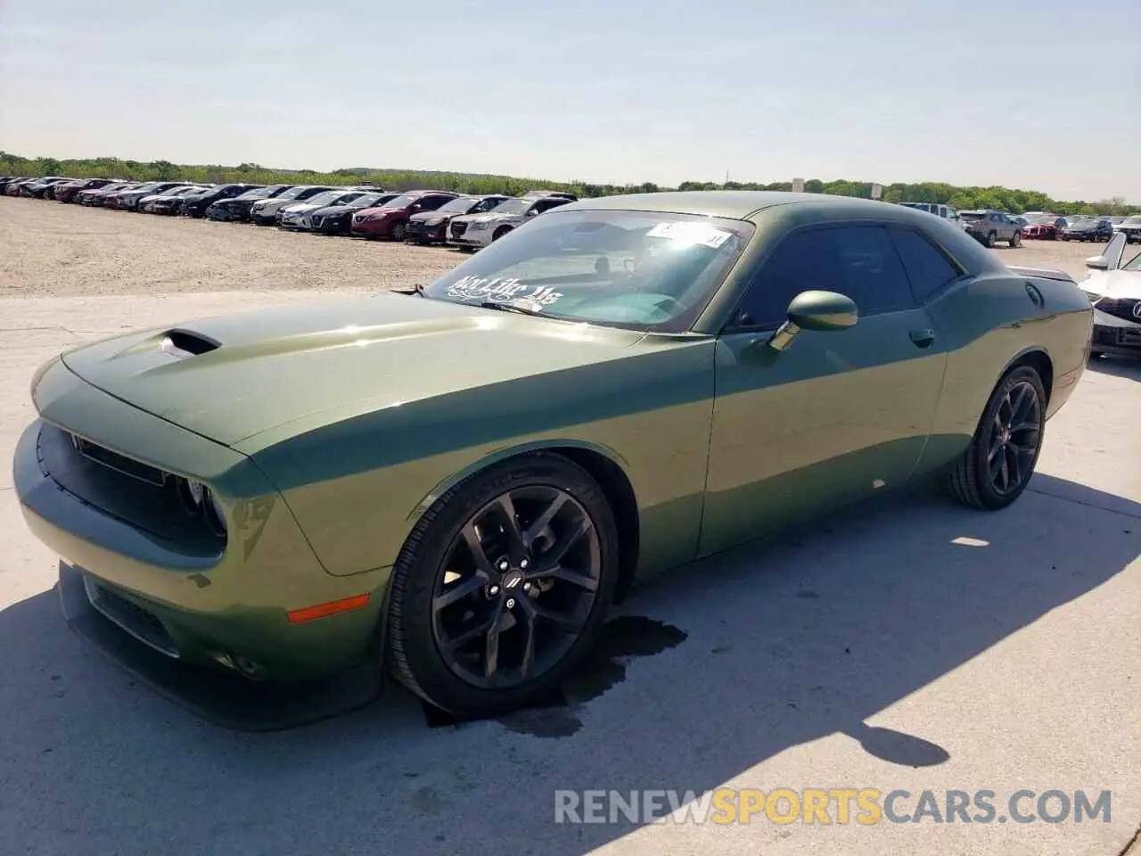 1 Photograph of a damaged car 2C3CDZJG3NH118293 DODGE CHALLENGER 2022