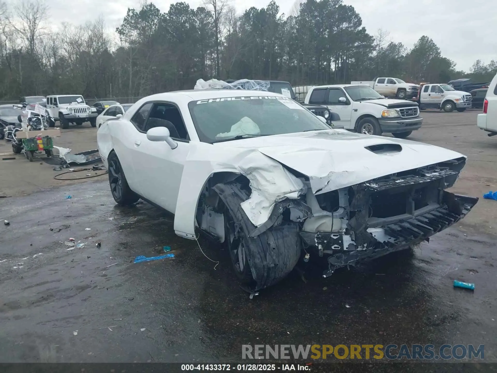 1 Photograph of a damaged car 2C3CDZJG3NH151889 DODGE CHALLENGER 2022