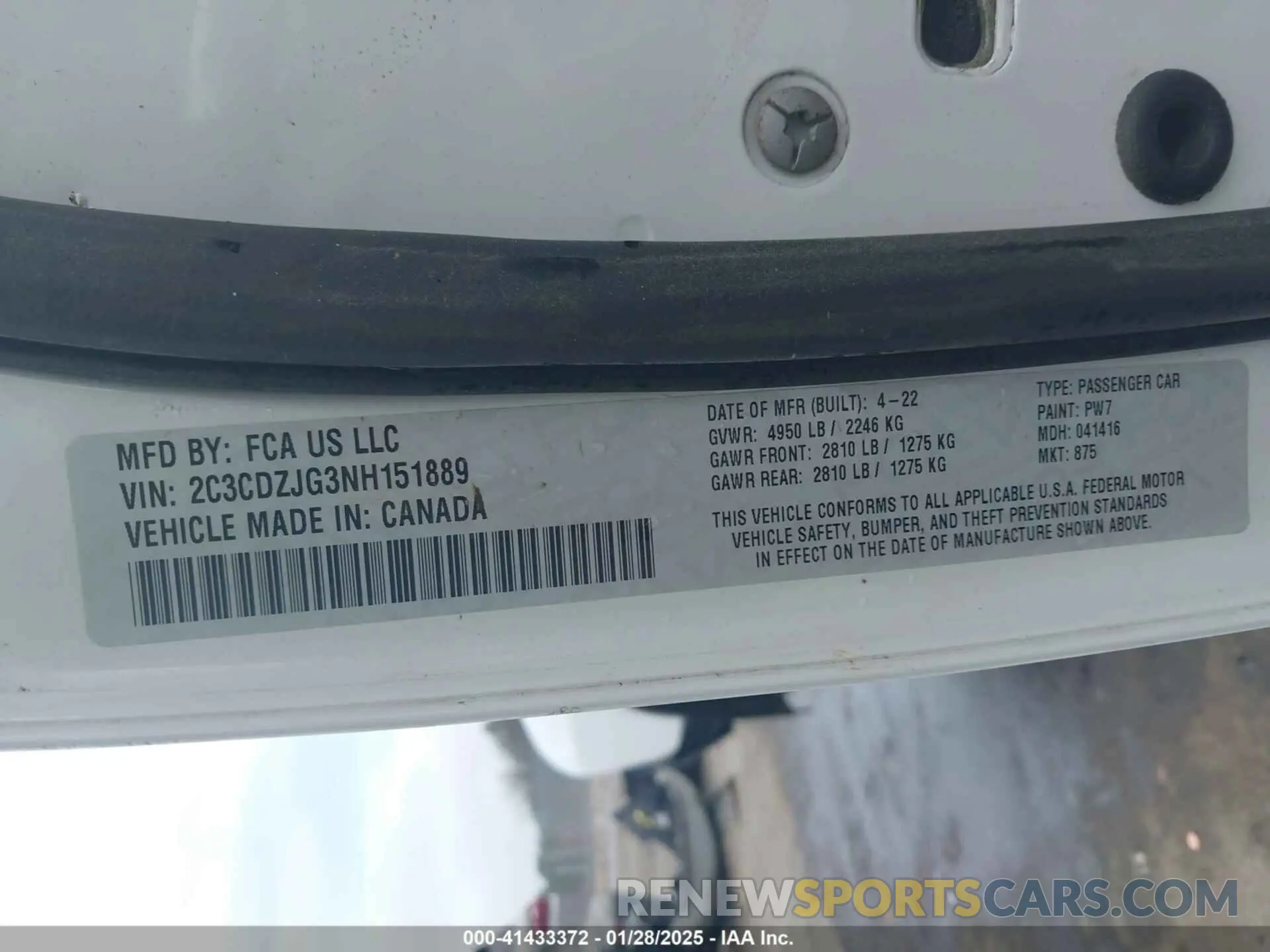 9 Photograph of a damaged car 2C3CDZJG3NH151889 DODGE CHALLENGER 2022