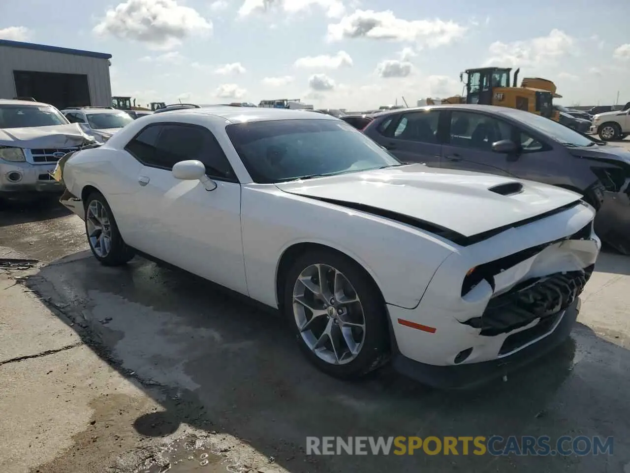 4 Photograph of a damaged car 2C3CDZJG3NH237557 DODGE CHALLENGER 2022