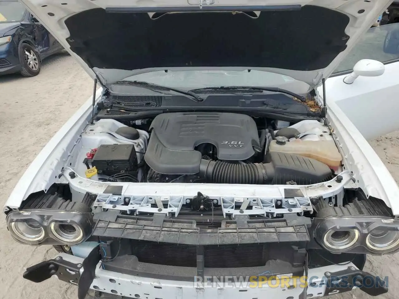 11 Photograph of a damaged car 2C3CDZJG3NH260997 DODGE CHALLENGER 2022