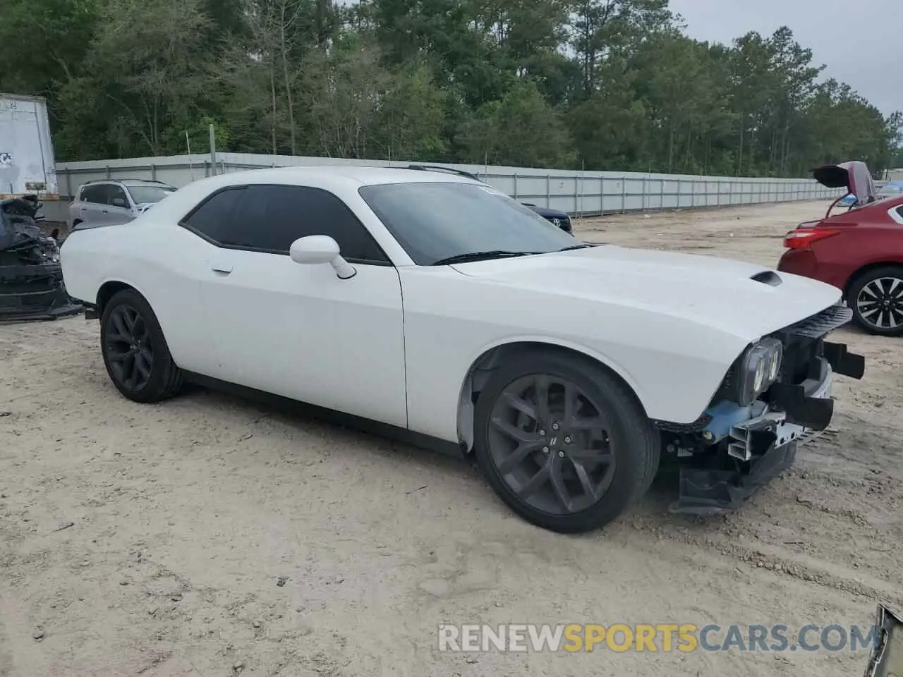 4 Photograph of a damaged car 2C3CDZJG3NH260997 DODGE CHALLENGER 2022