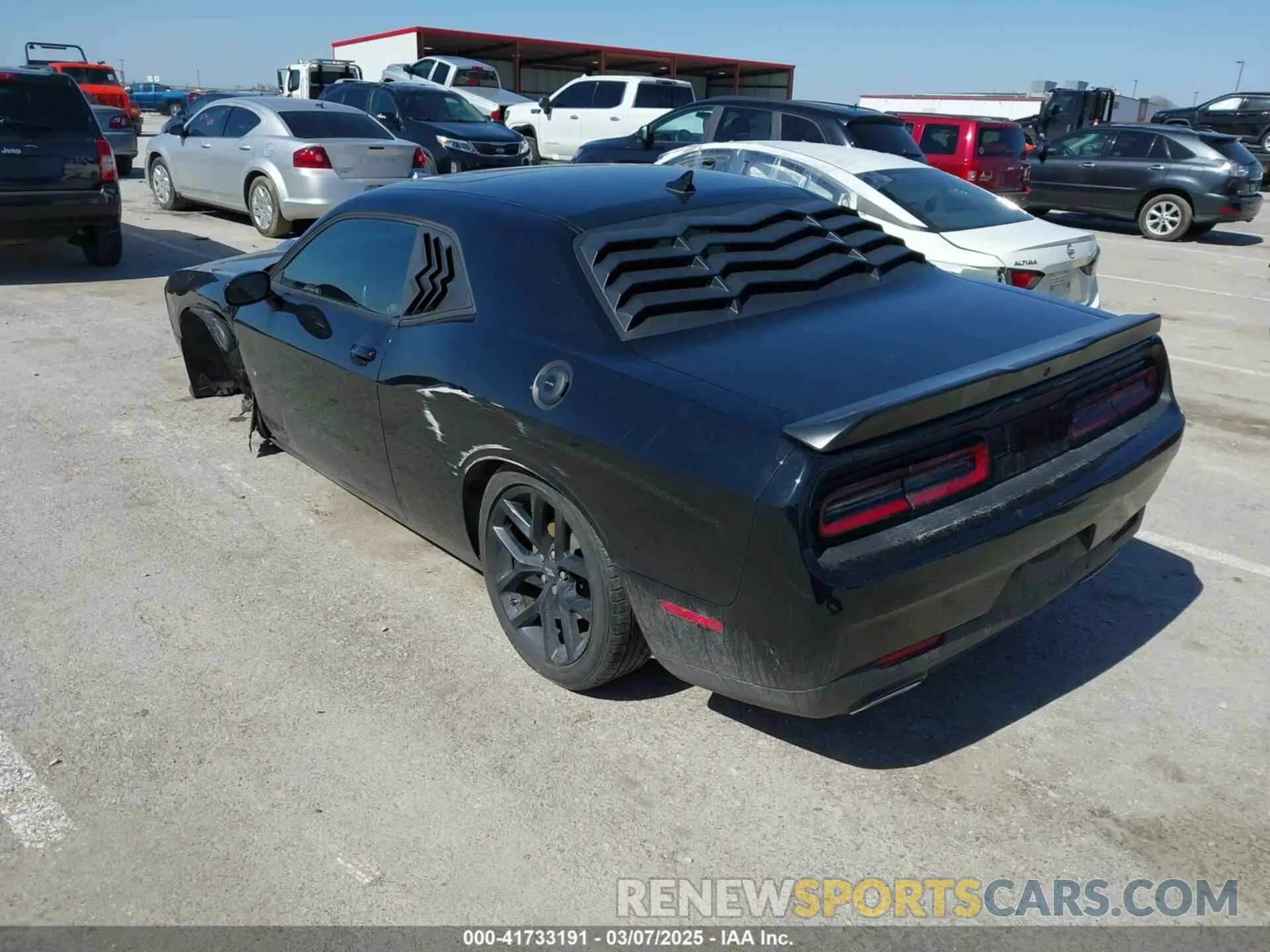 3 Photograph of a damaged car 2C3CDZJG4NH192127 DODGE CHALLENGER 2022