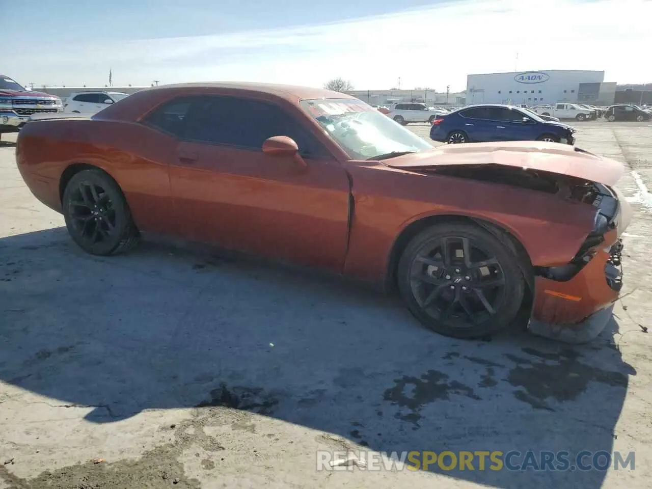 4 Photograph of a damaged car 2C3CDZJG5NH165289 DODGE CHALLENGER 2022