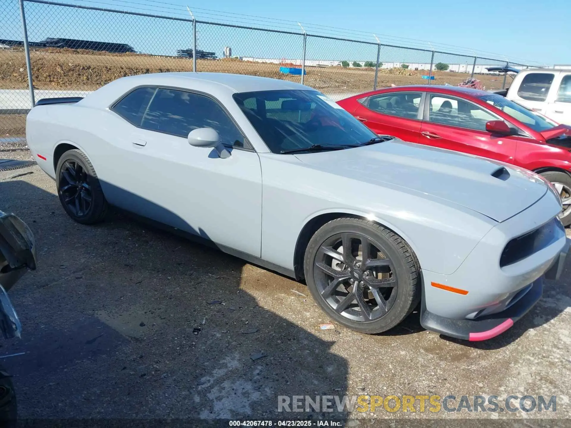 1 Photograph of a damaged car 2C3CDZJG5NH171660 DODGE CHALLENGER 2022
