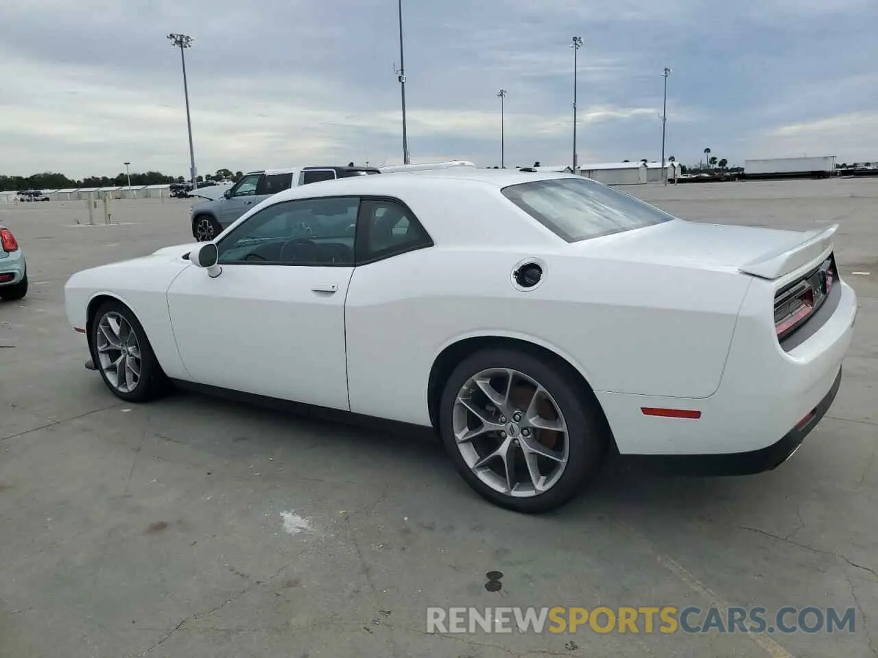 2 Photograph of a damaged car 2C3CDZJG5NH214796 DODGE CHALLENGER 2022