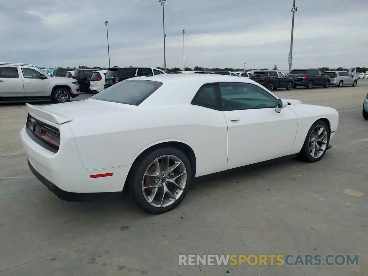 3 Photograph of a damaged car 2C3CDZJG5NH214796 DODGE CHALLENGER 2022