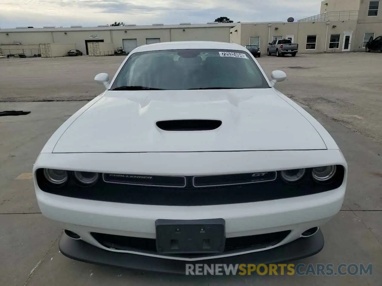 5 Photograph of a damaged car 2C3CDZJG5NH214796 DODGE CHALLENGER 2022