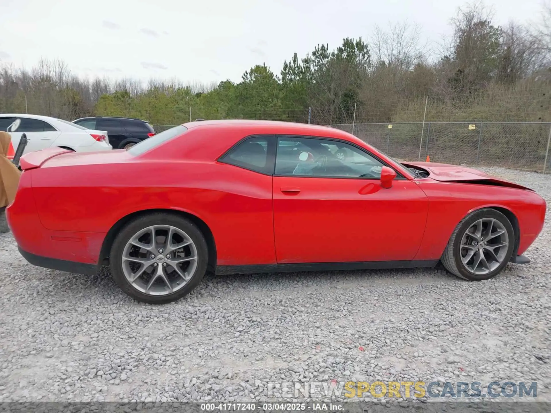 12 Photograph of a damaged car 2C3CDZJG5NH226611 DODGE CHALLENGER 2022