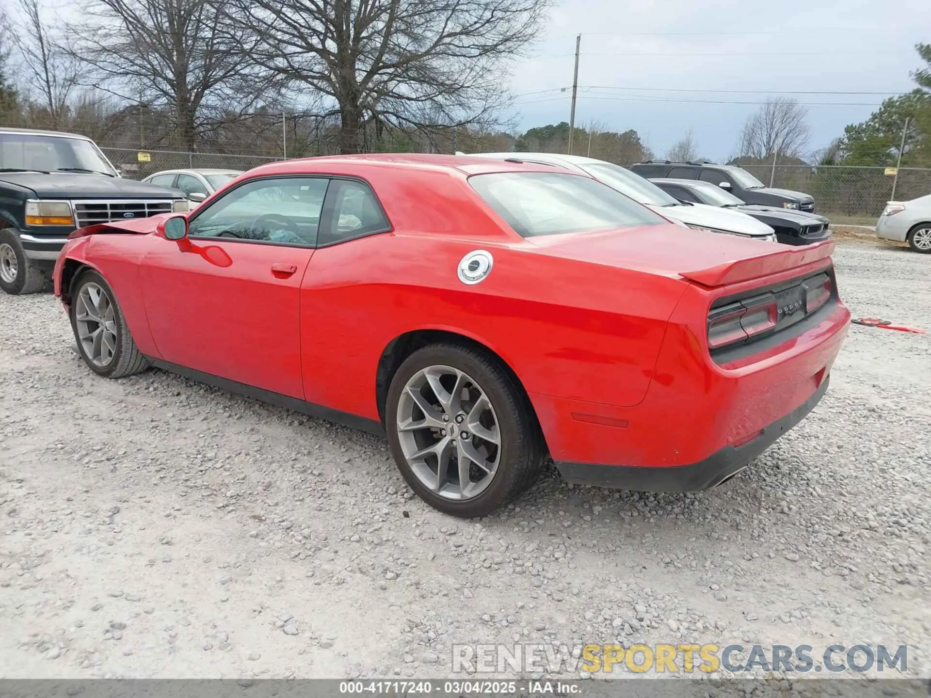 3 Photograph of a damaged car 2C3CDZJG5NH226611 DODGE CHALLENGER 2022