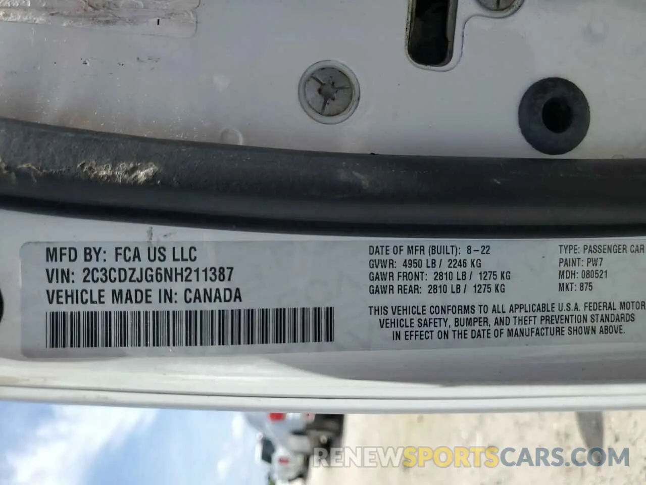 13 Photograph of a damaged car 2C3CDZJG6NH211387 DODGE CHALLENGER 2022