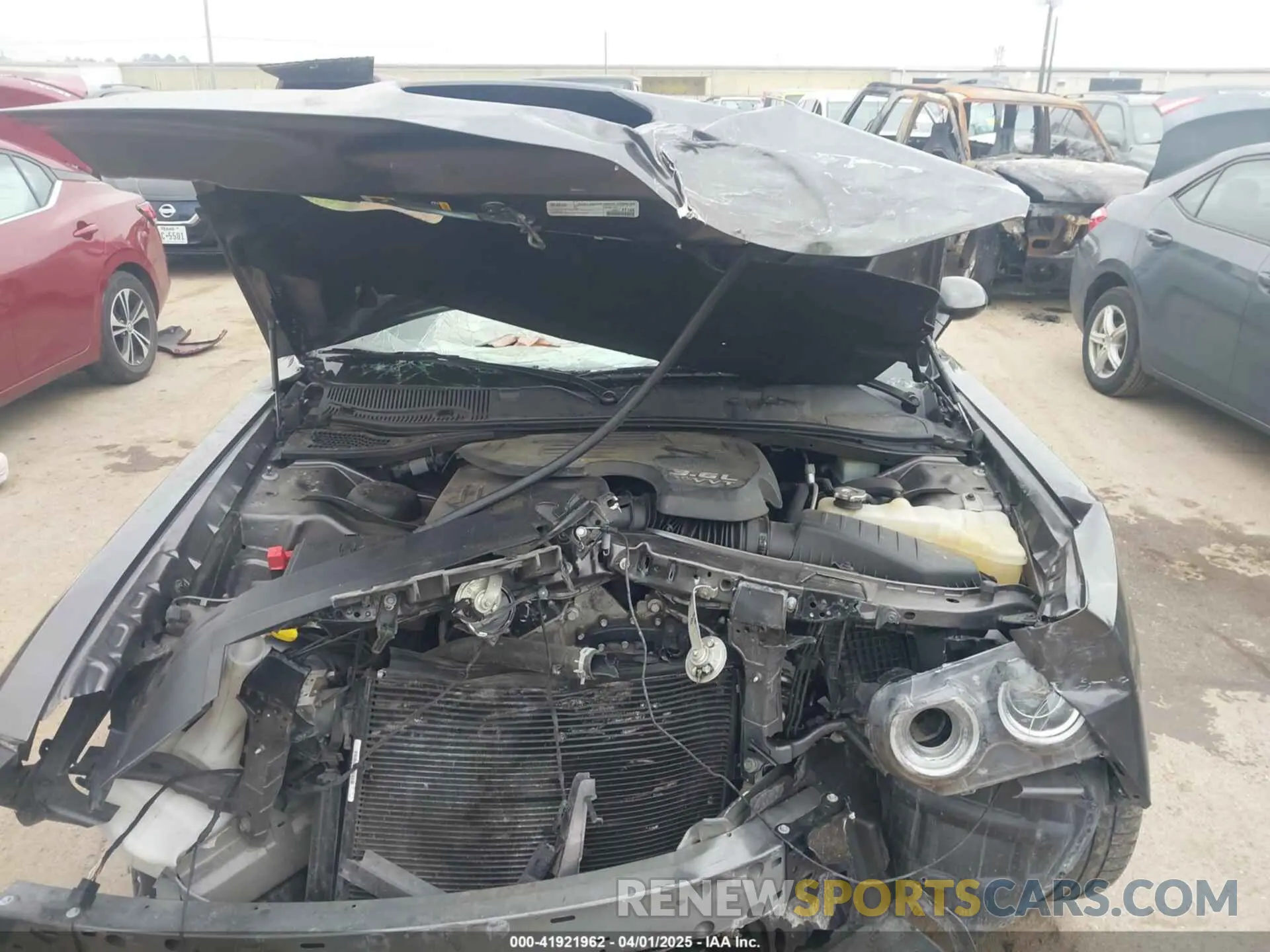 13 Photograph of a damaged car 2C3CDZJG7NH137512 DODGE CHALLENGER 2022