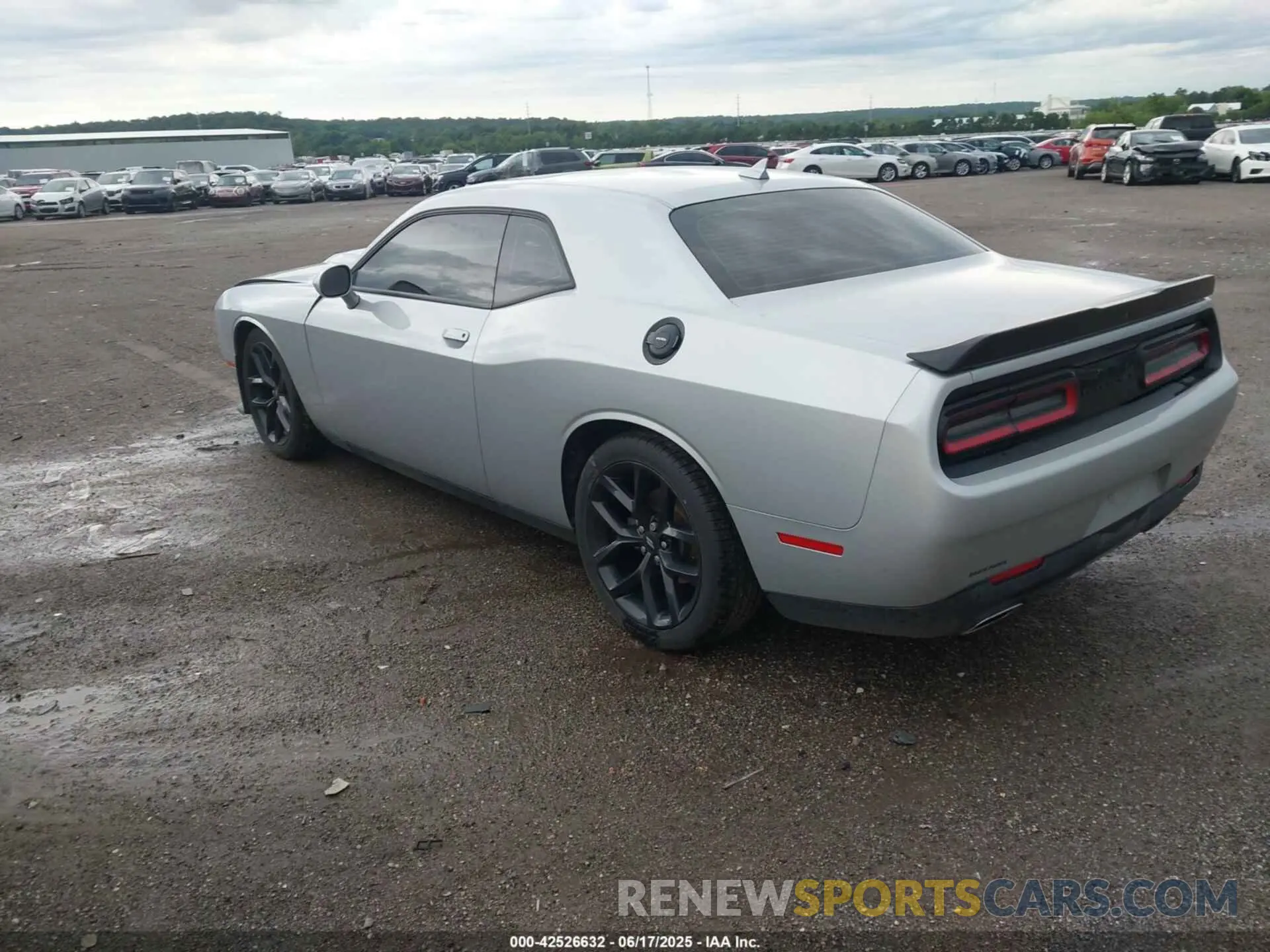 3 Photograph of a damaged car 2C3CDZJG7NH140118 DODGE CHALLENGER 2022