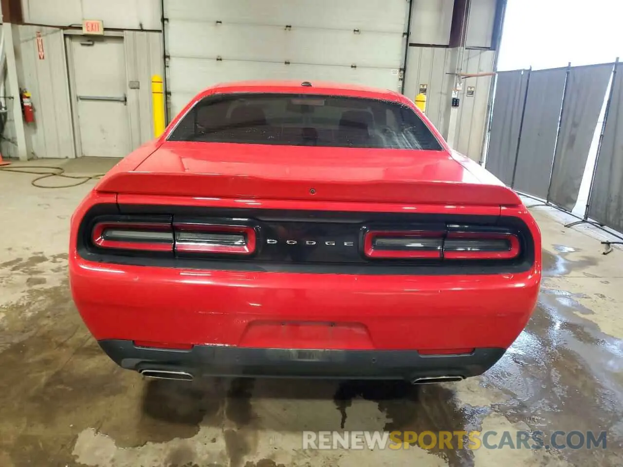 6 Photograph of a damaged car 2C3CDZJG7NH159655 DODGE CHALLENGER 2022