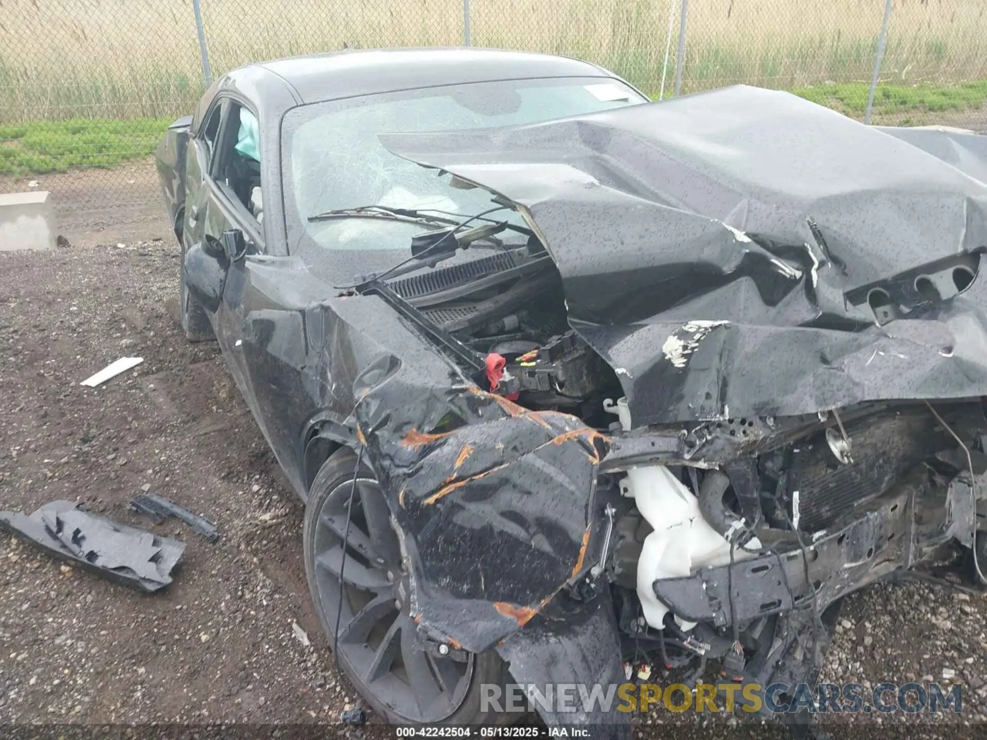 16 Photograph of a damaged car 2C3CDZJG7NH260470 DODGE CHALLENGER 2022