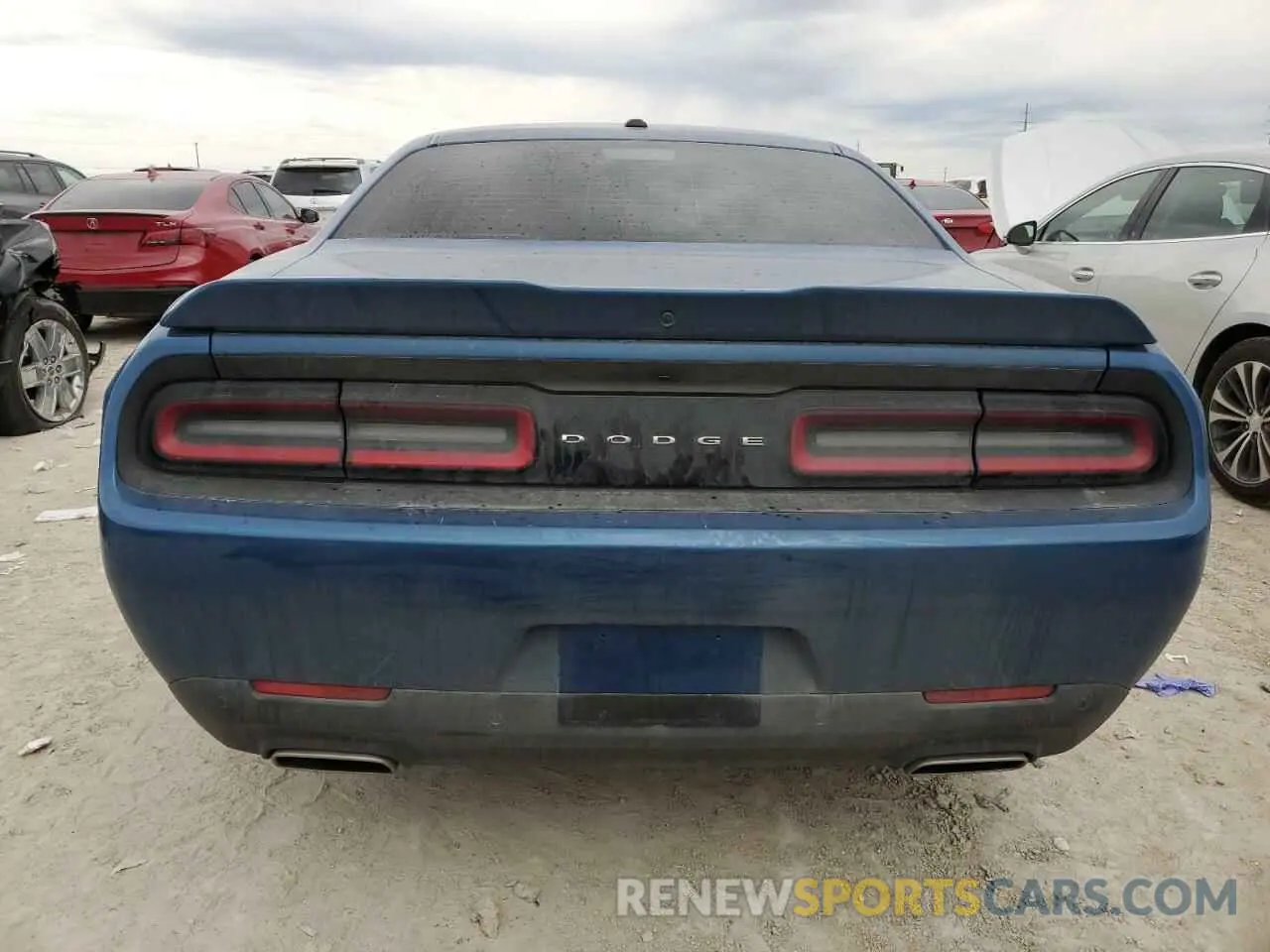 6 Photograph of a damaged car 2C3CDZJG7NH268519 DODGE CHALLENGER 2022