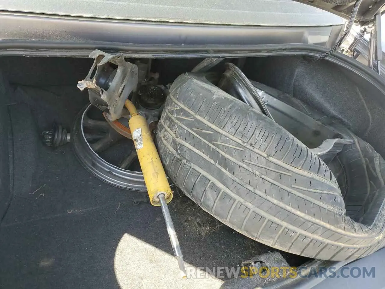 12 Photograph of a damaged car 2C3CDZJG8NH143559 DODGE CHALLENGER 2022