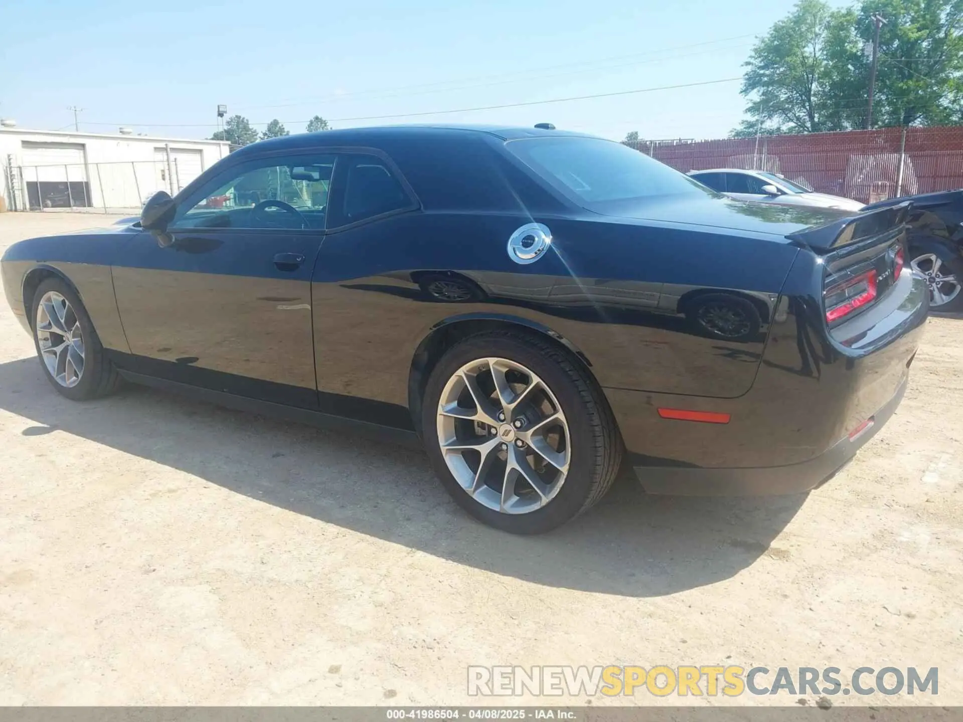3 Photograph of a damaged car 2C3CDZJG8NH164198 DODGE CHALLENGER 2022