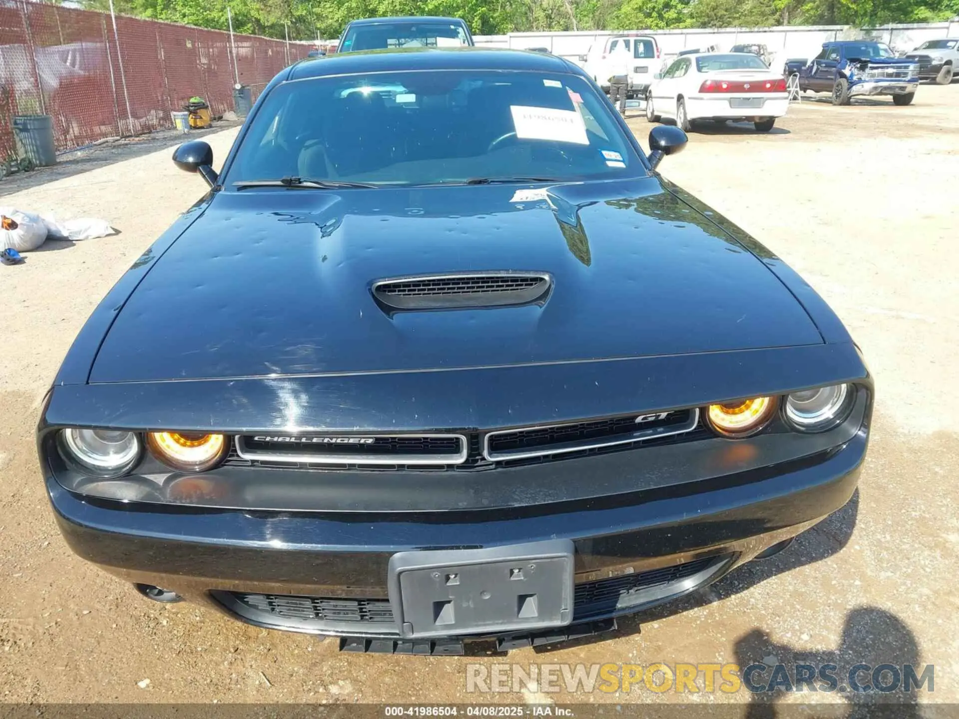 6 Photograph of a damaged car 2C3CDZJG8NH164198 DODGE CHALLENGER 2022