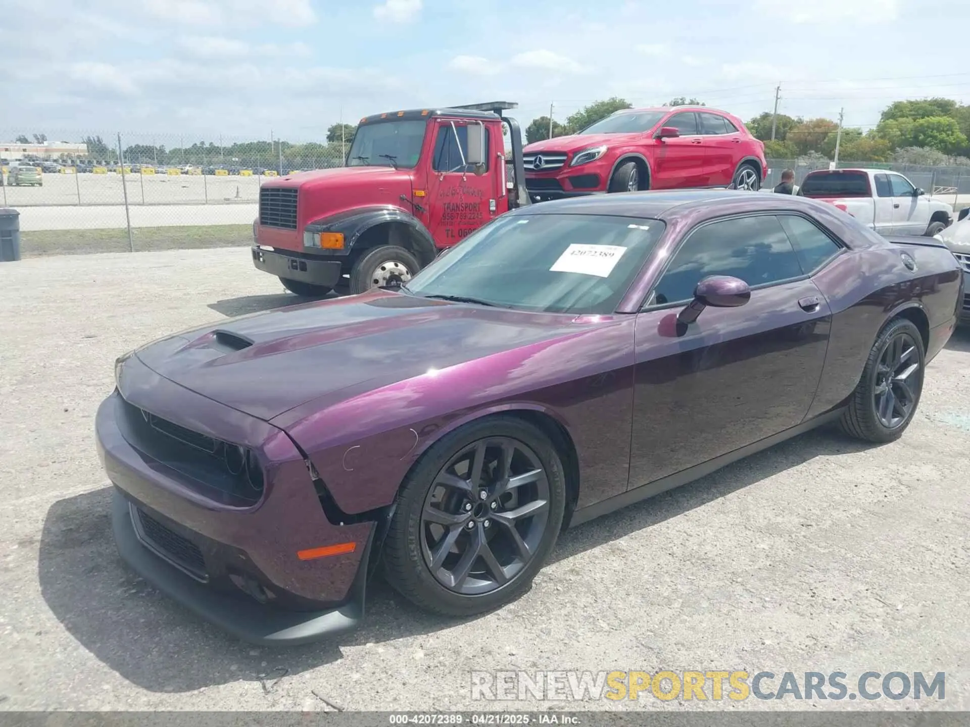 2 Photograph of a damaged car 2C3CDZJG8NH226859 DODGE CHALLENGER 2022