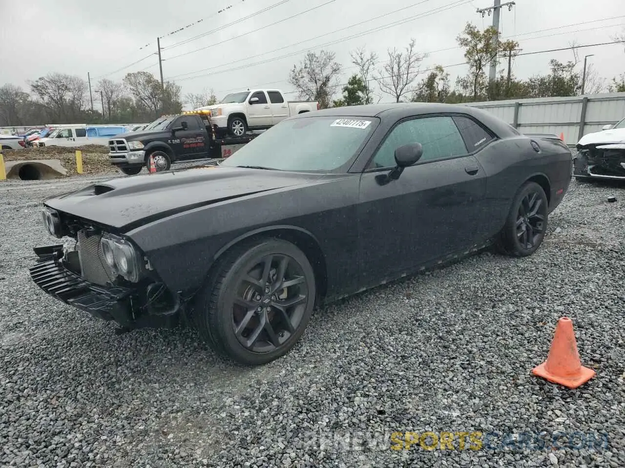 1 Photograph of a damaged car 2C3CDZJG9NH206913 DODGE CHALLENGER 2022