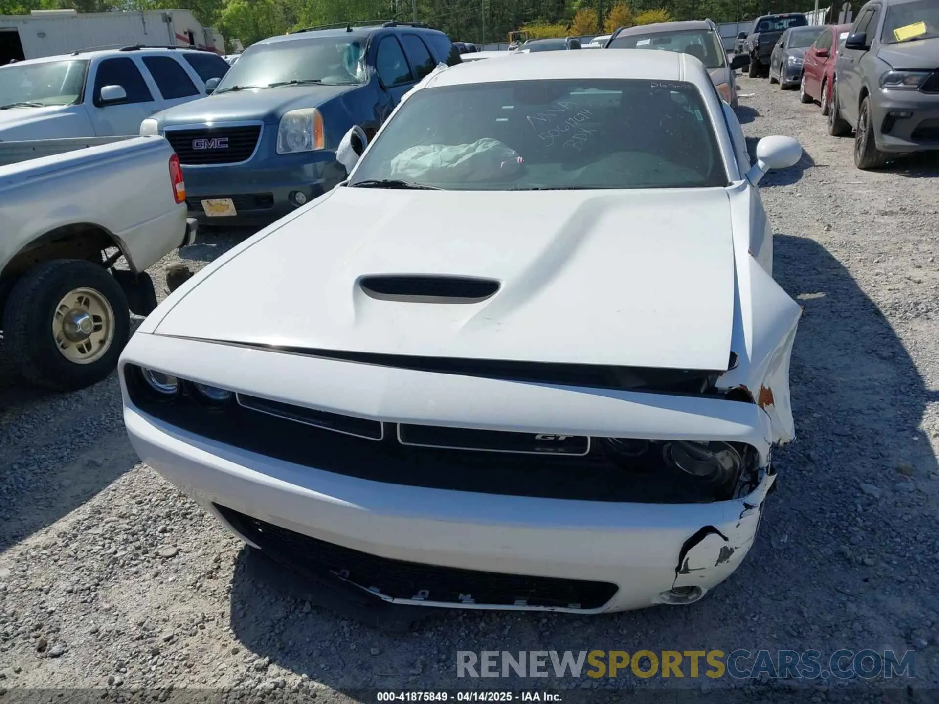 11 Photograph of a damaged car 2C3CDZJG9NH237465 DODGE CHALLENGER 2022