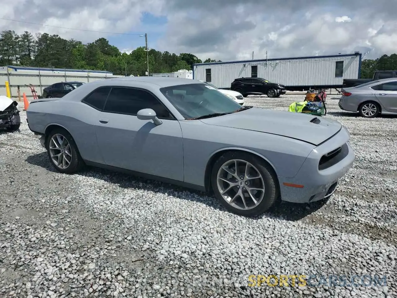 4 Photograph of a damaged car 2C3CDZJG9NH237708 DODGE CHALLENGER 2022
