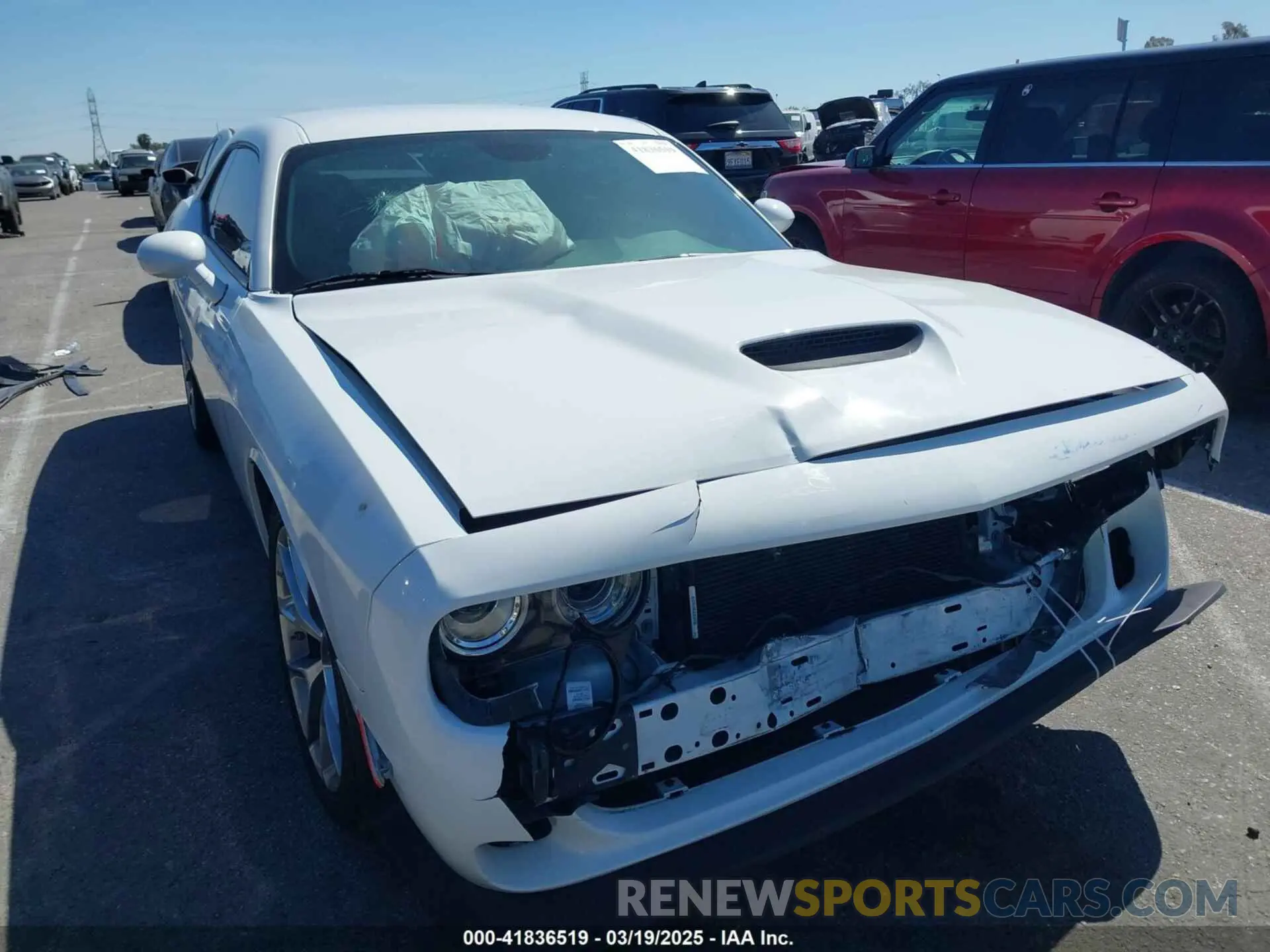 1 Photograph of a damaged car 2C3CDZJG9NH249597 DODGE CHALLENGER 2022