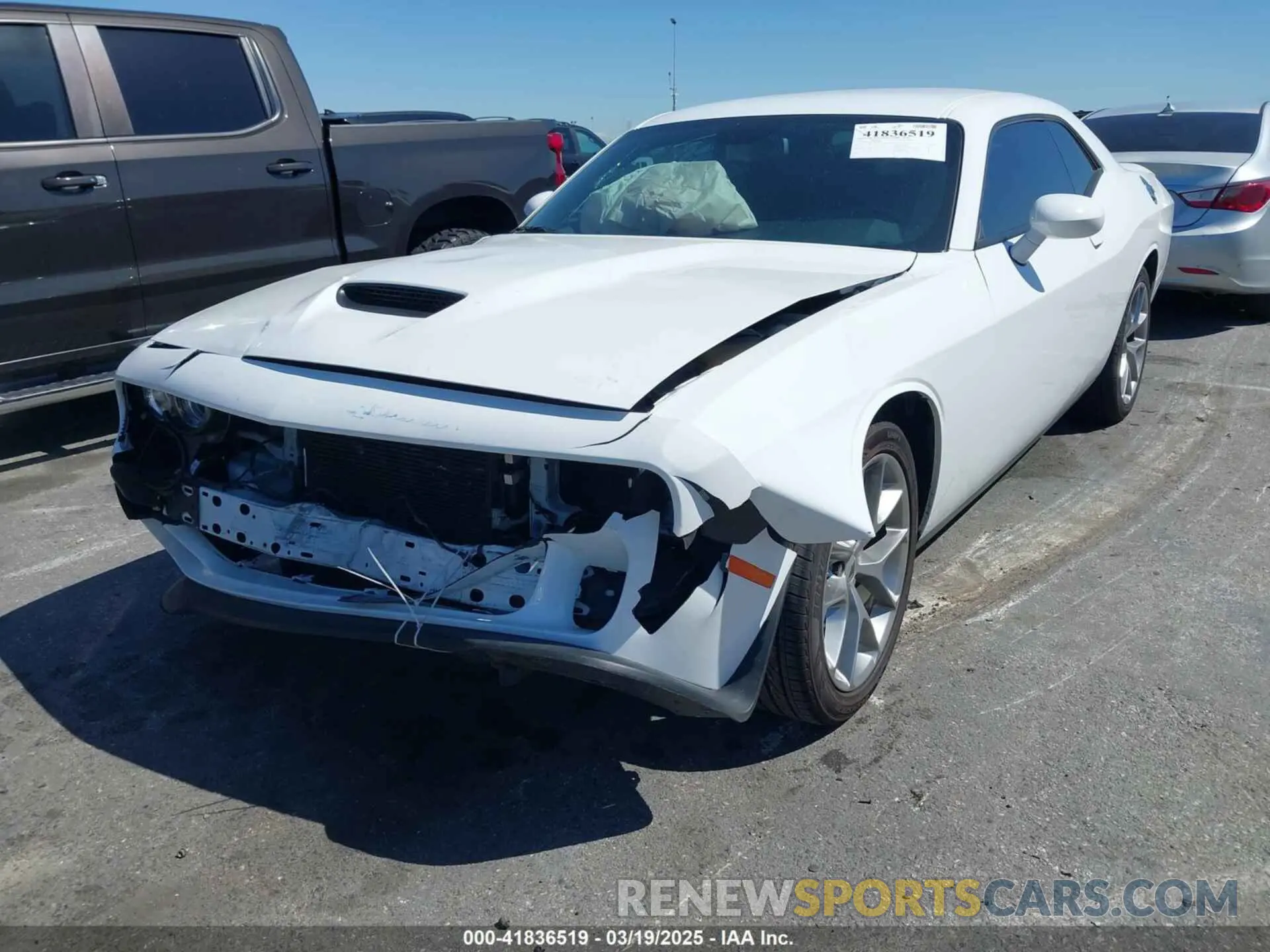 2 Photograph of a damaged car 2C3CDZJG9NH249597 DODGE CHALLENGER 2022