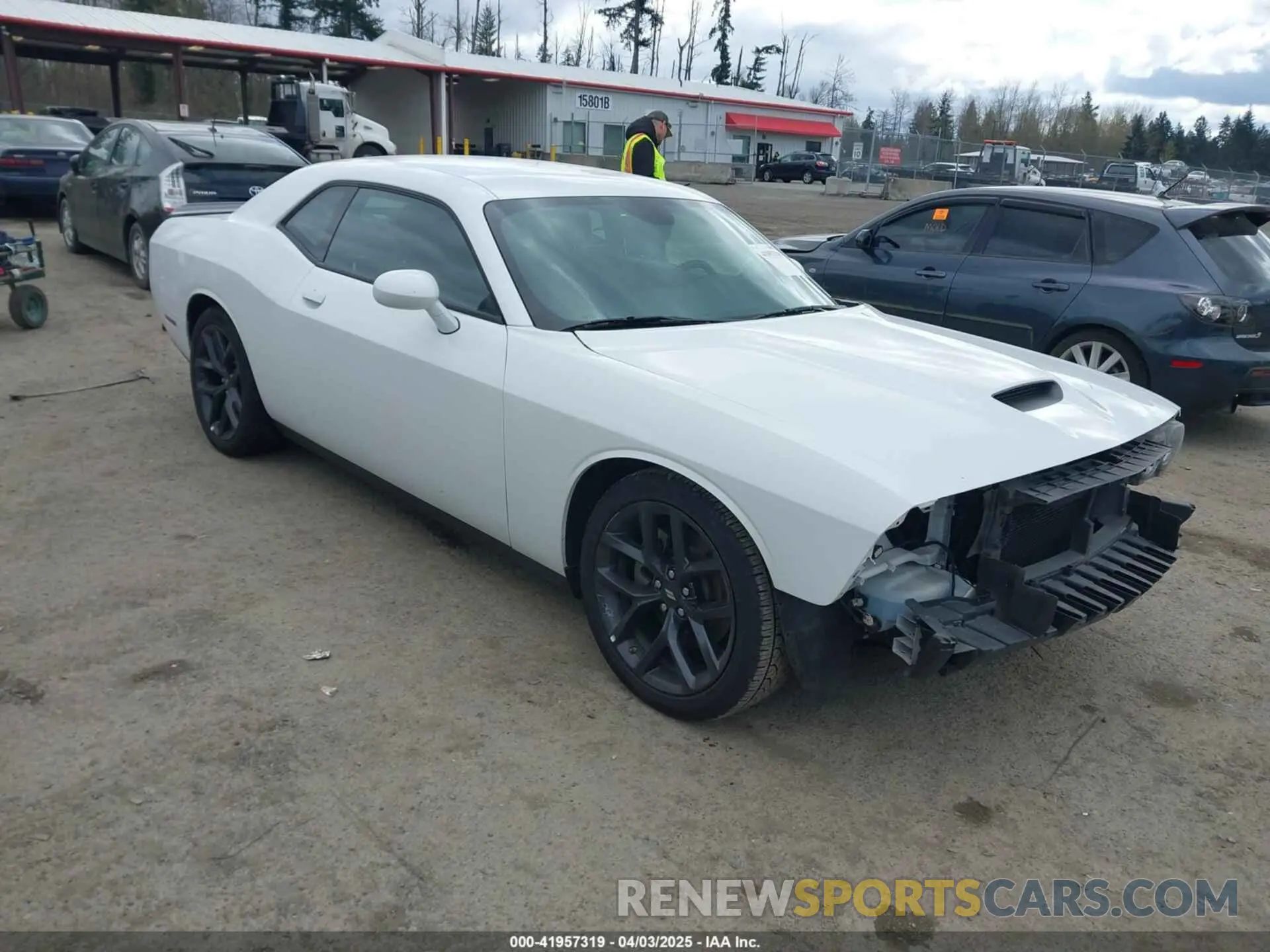 1 Photograph of a damaged car 2C3CDZJG9NH260762 DODGE CHALLENGER 2022