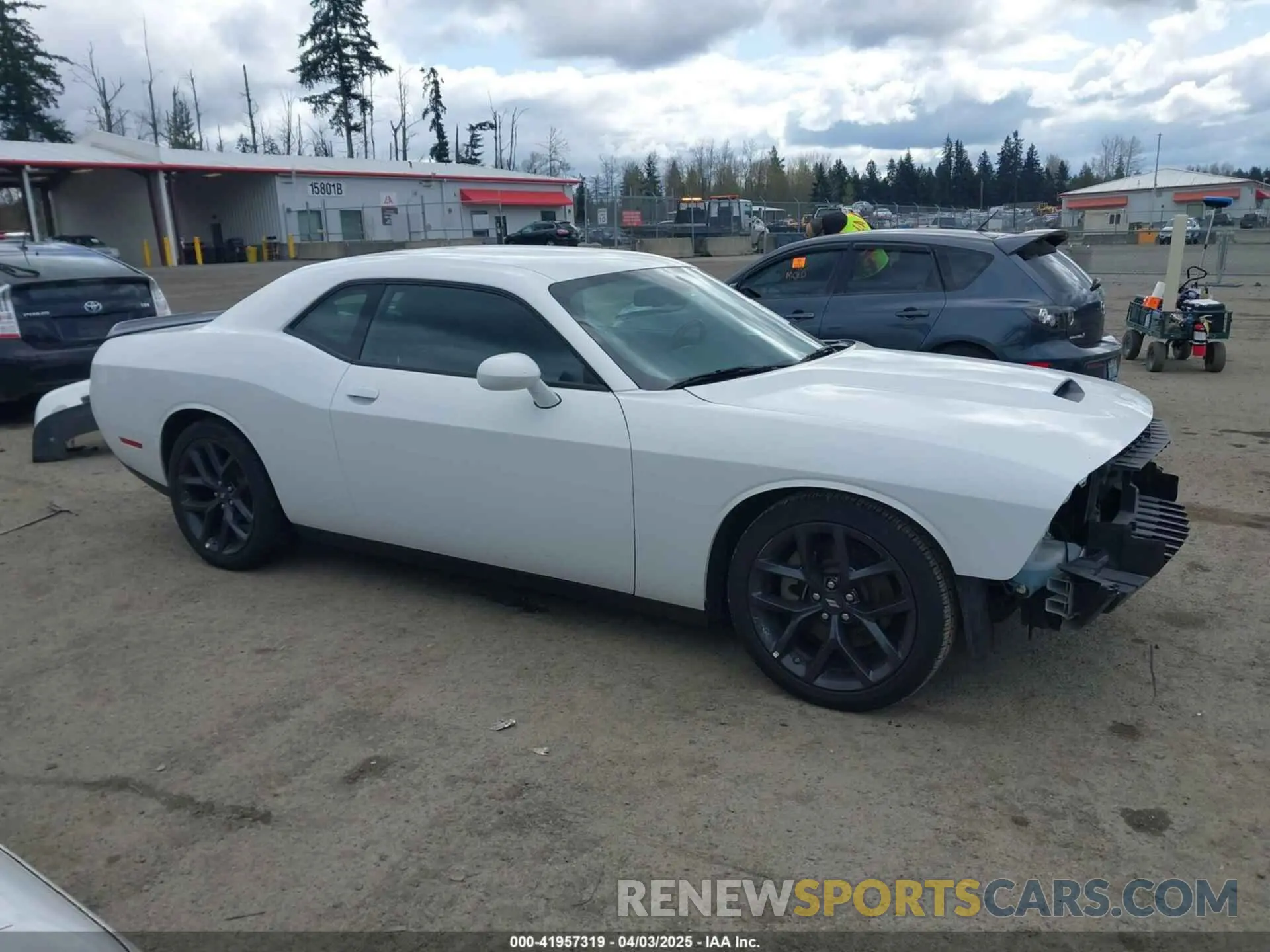 14 Photograph of a damaged car 2C3CDZJG9NH260762 DODGE CHALLENGER 2022