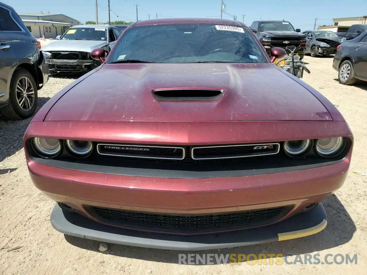 5 Photograph of a damaged car 2C3CDZJGXNH268529 DODGE CHALLENGER 2022