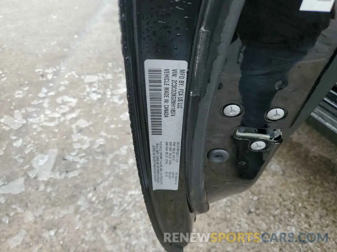 12 Photograph of a damaged car 2C3CDZKG2NH118574 DODGE CHALLENGER 2022