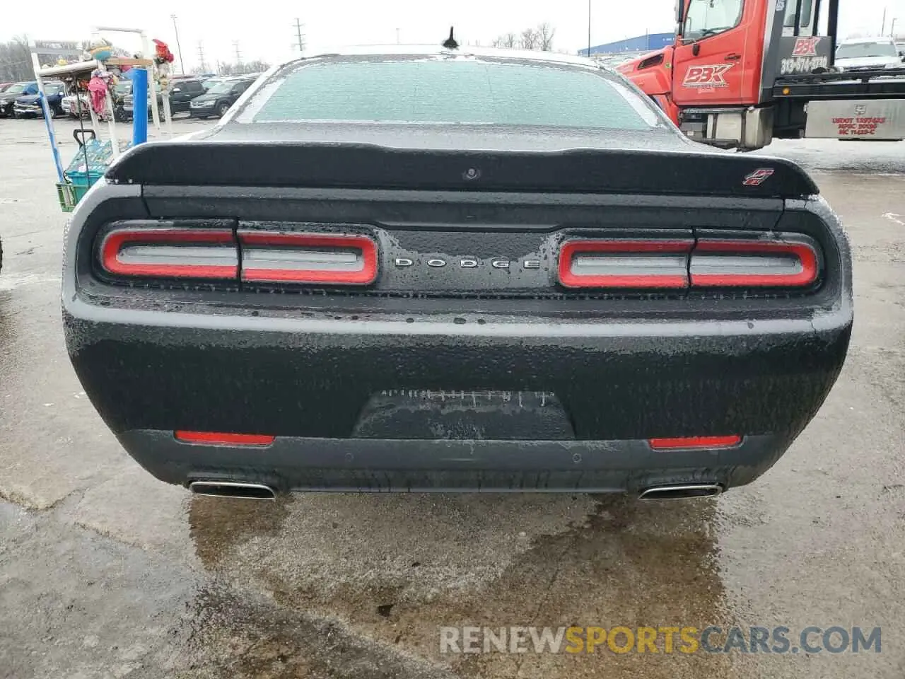 6 Photograph of a damaged car 2C3CDZKG2NH118574 DODGE CHALLENGER 2022